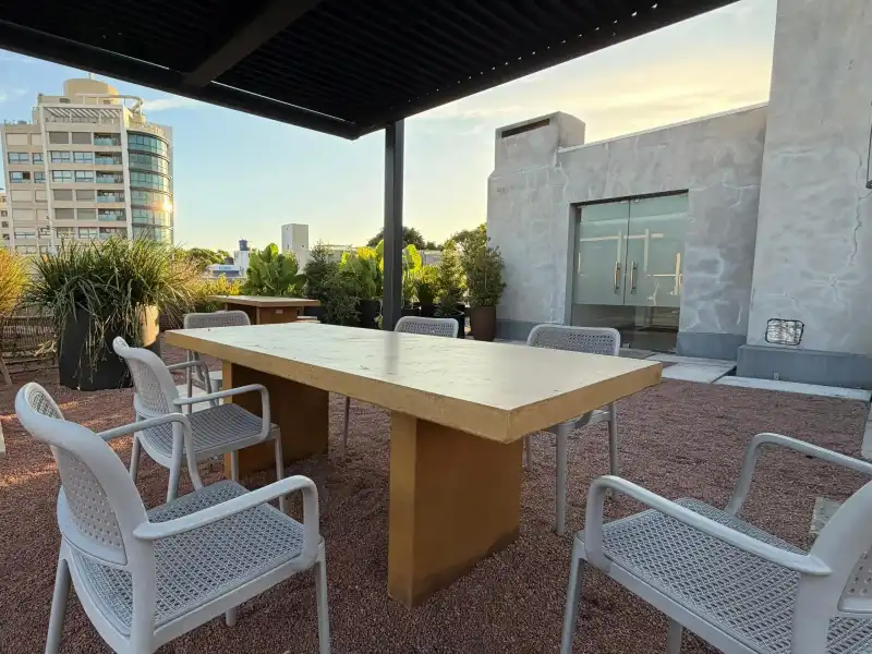 Foto del jardín del edificio de la oficina